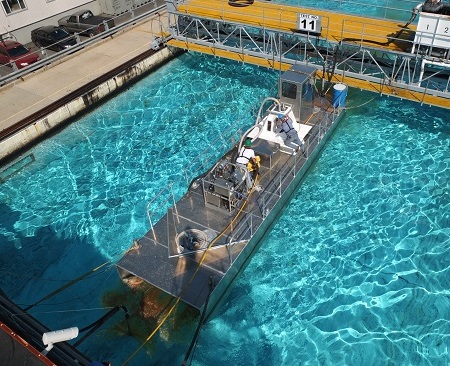 12m CCG skimmer at Ohmsett